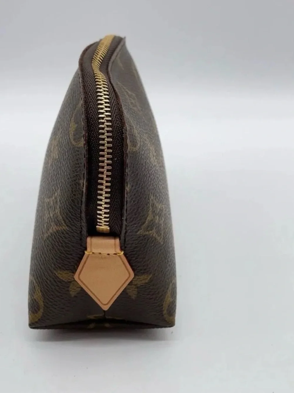 Louis Vuitton size main